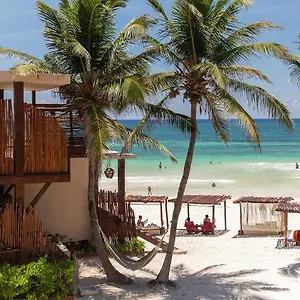 Hotell La Zebra Tulum, A Small Luxury Hotel